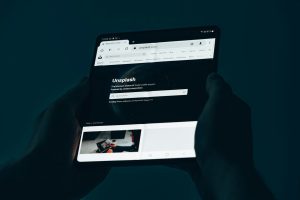 Website dengan Dark Mode: Trend atau Kebutuhan?