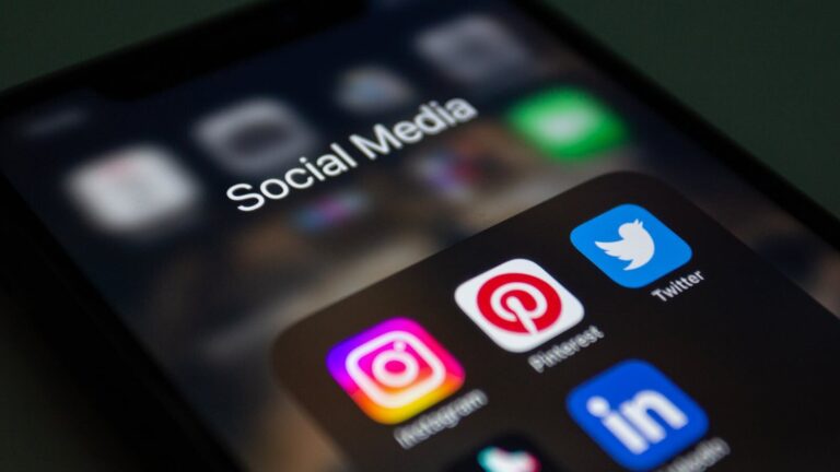 Cara Menghubungkan Website dengan Media Sosial