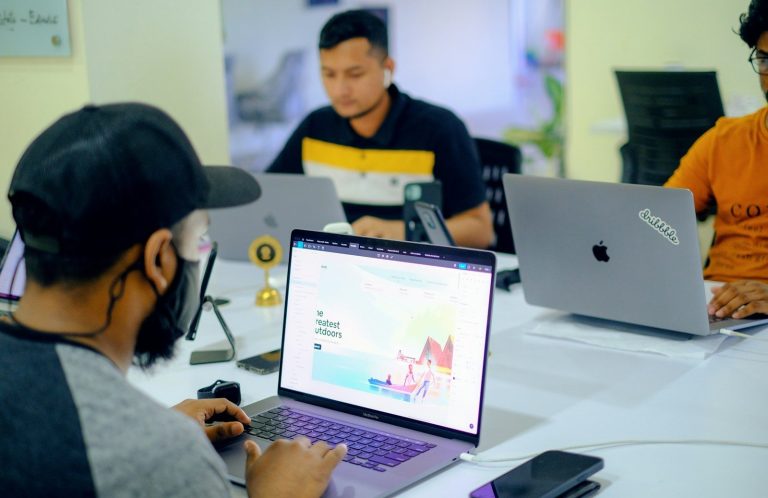 Panduan Memilih Jasa Pembuatan Website