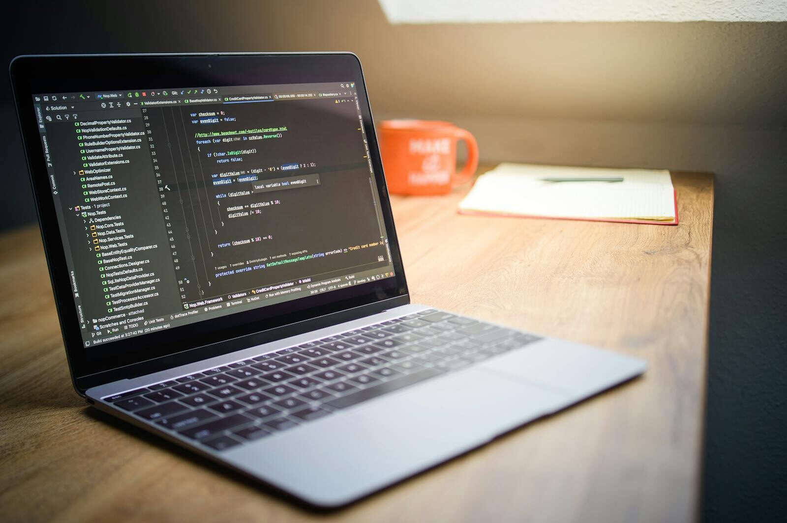 Teknologi Website yang Paling Banyak Digunakan (WordPress, CodeIgniter, Laravel)